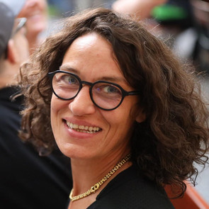  Caroline Schmitt  