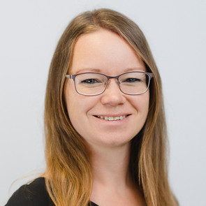  Cornelia  Krumesz