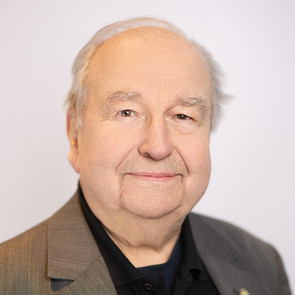  Hermann  Hartl