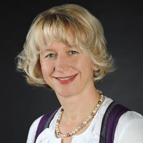  Theresa  Albrecht